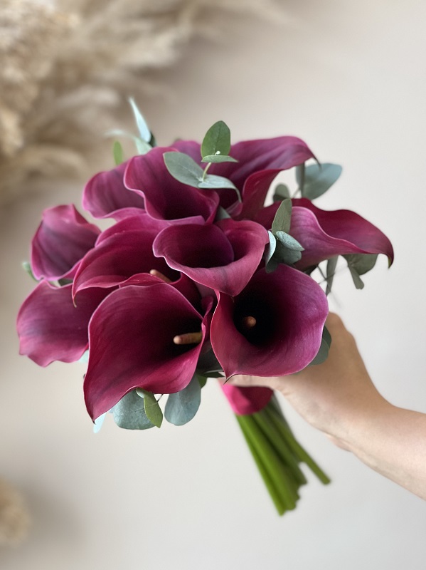 Букет невесты с розами Мента Art. 05 138 Букет невесты из калл art. 05-138