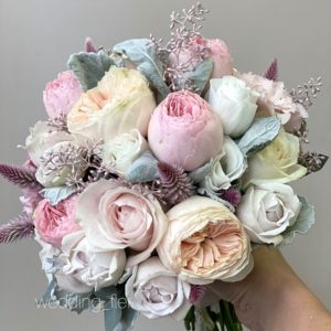 Букет невесты с пионовидными розами art.05-26