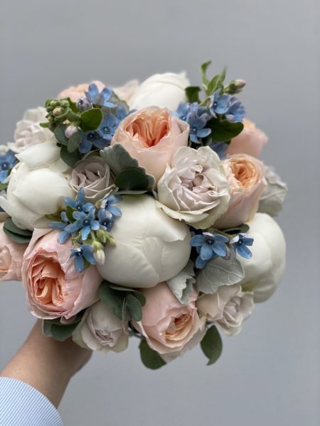 Букет невесты с пионом и пионовидной розой art.05-77