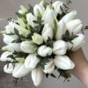 Букет невесты из белых тюльпанов art. 05-223